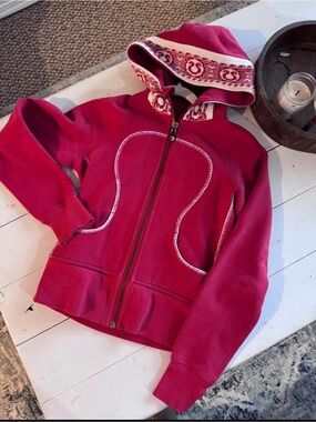 Women’s rare Lululemon hoodie - 4